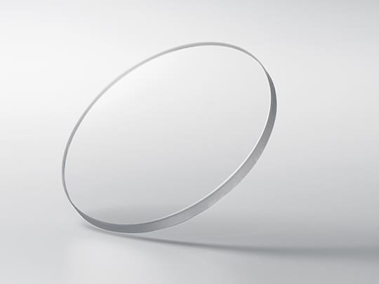 Scratch-resistant, highly transparent sapphire crystal with an anti-reflective coating
